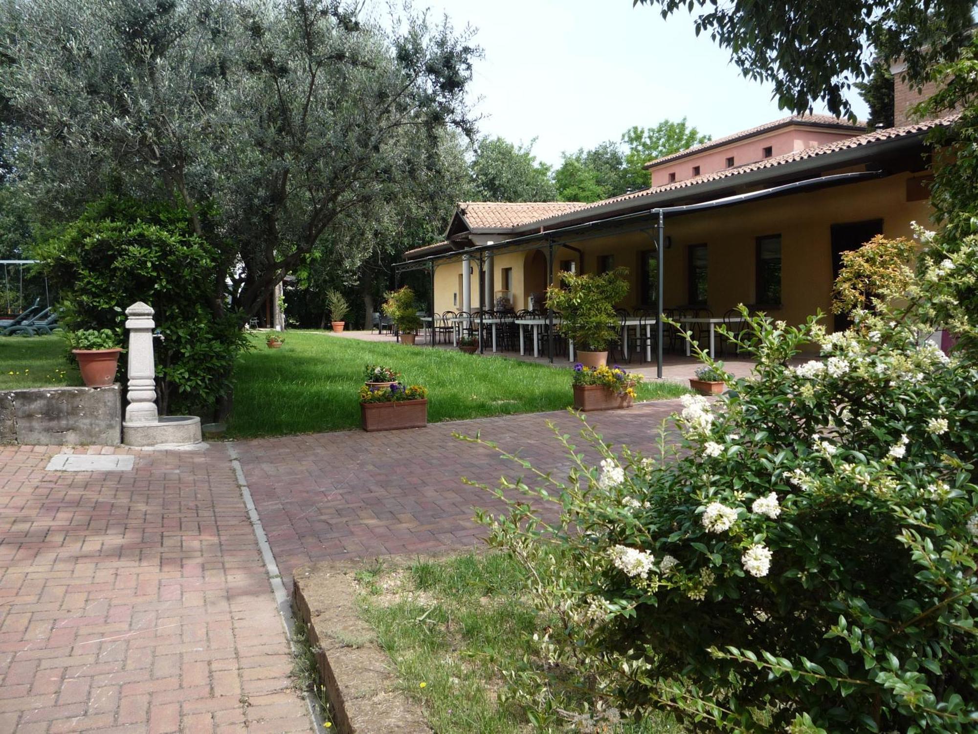 Agriturismo Lupo Bianco Monzambano Exterior foto